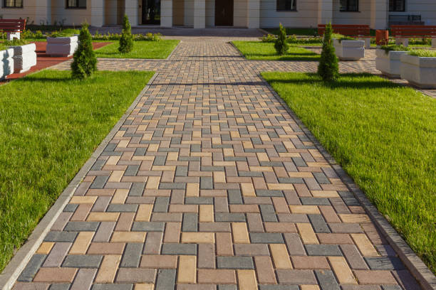 Best Professional Driveway Pavers  in Bingham Farms, MI